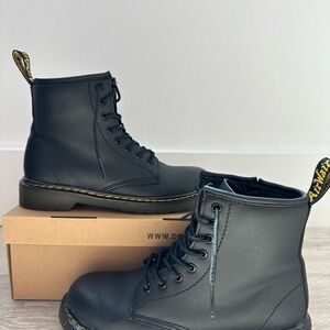Dr. Martens Black Lace-Up Boots (Pre-owned)